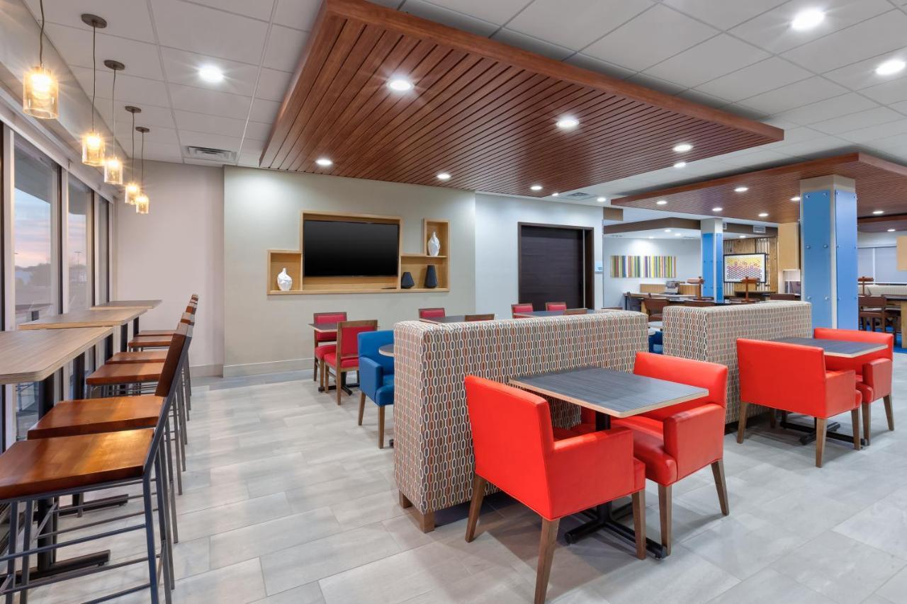 Holiday Inn Express & Suites Wooster By Ihg Esterno foto